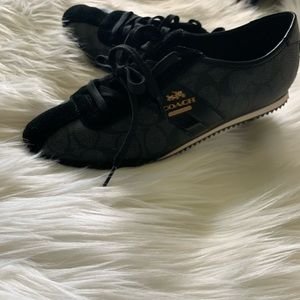 Coach shoes !